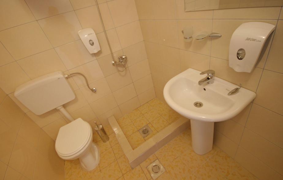 Pansion Bianko Hotel Skopje Ngoại thất bức ảnh